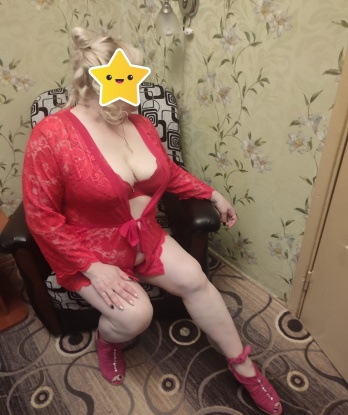 🌟 Со мной ты погрузишься в океан наслаждения и страсти. 💋 Наслаждайся моей опытностью и позволь мне решить все твои фантазии. Я живу в Москве и могу встретиться с тобой в уютной гостинице или пригласить к себе. У меня есть фото, чтобы ты увидел, как я сексуальна и привлекательна. Отзывы о моих услугах говорят сами за себя. Не упускай шанс испытать незабываемое удовольствие со мной! 💫 Рита